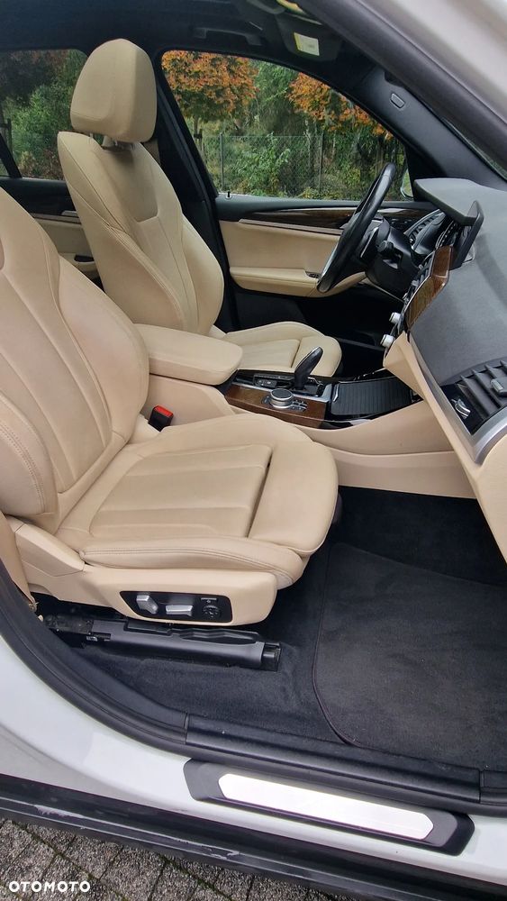 BMW X3 xDrive30i xLine - 17