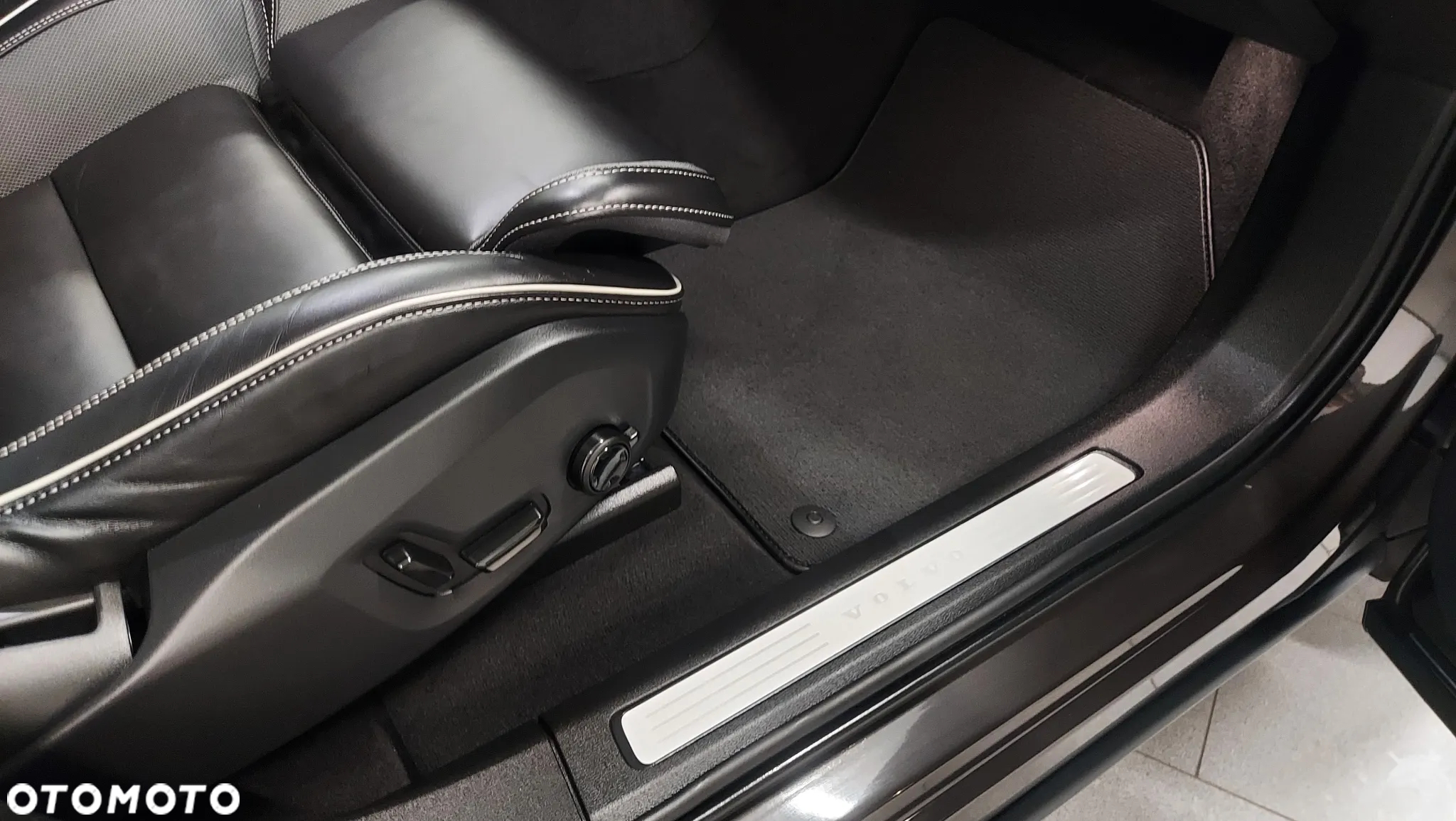 Volvo XC 60 B4 D AWD Geartronic RDesign - 21
