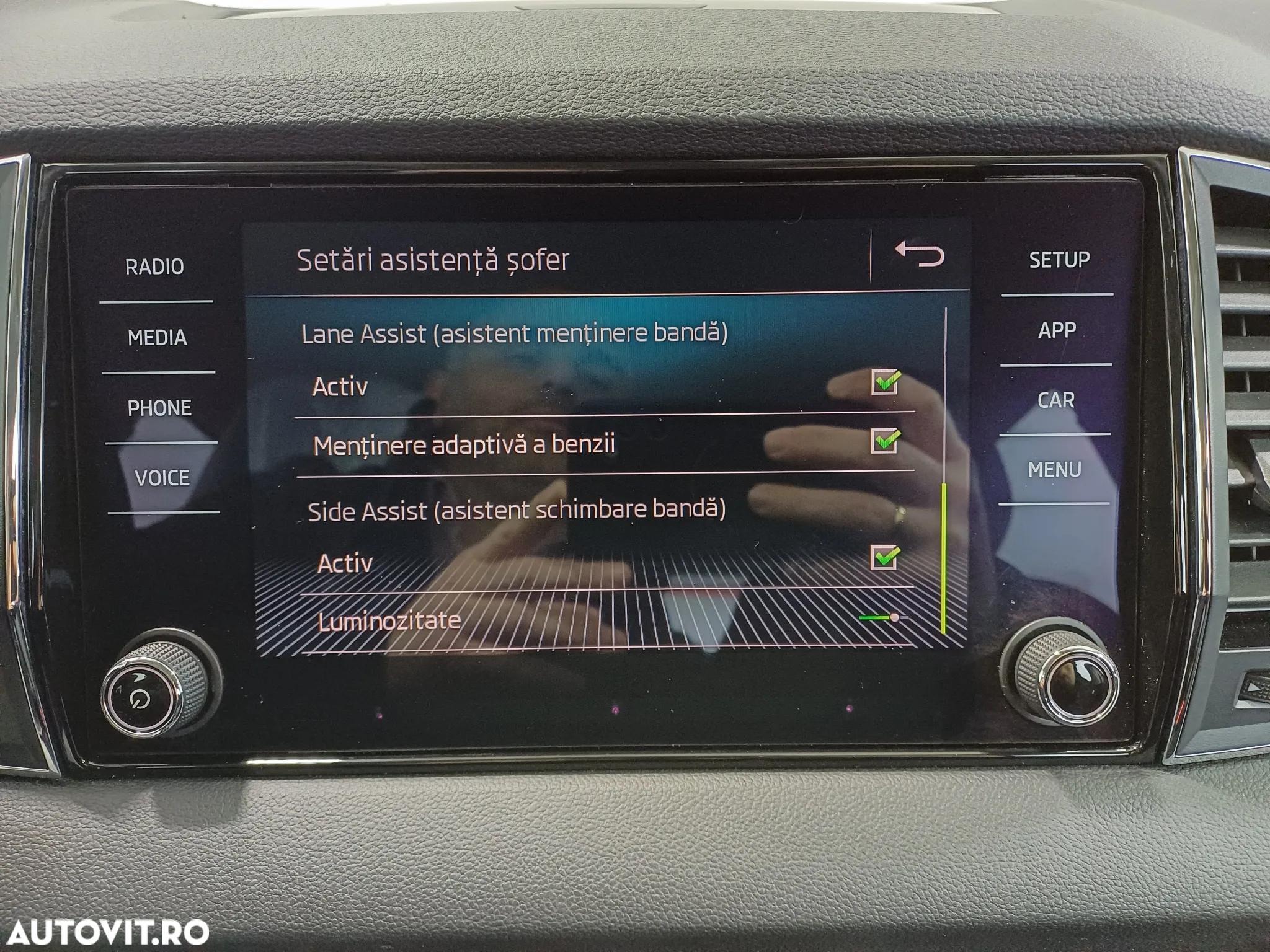 Skoda Karoq 2.0 TDI 4X4 DSG Style - 25