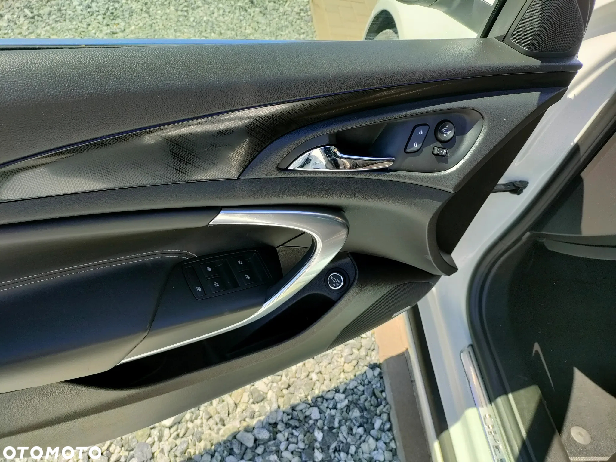 Opel Insignia 2.0 CDTI Exclusive S&S - 13