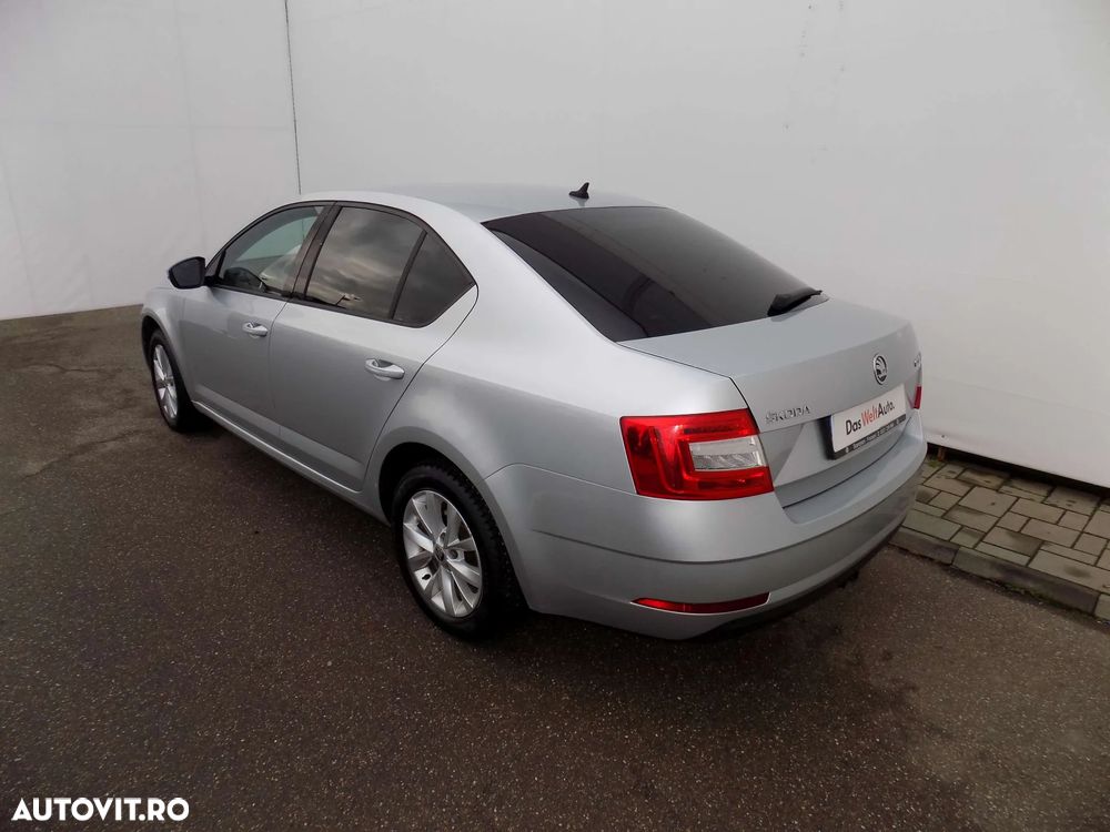 Skoda Octavia 2.0 TDI DSG 4X4 Style - 3