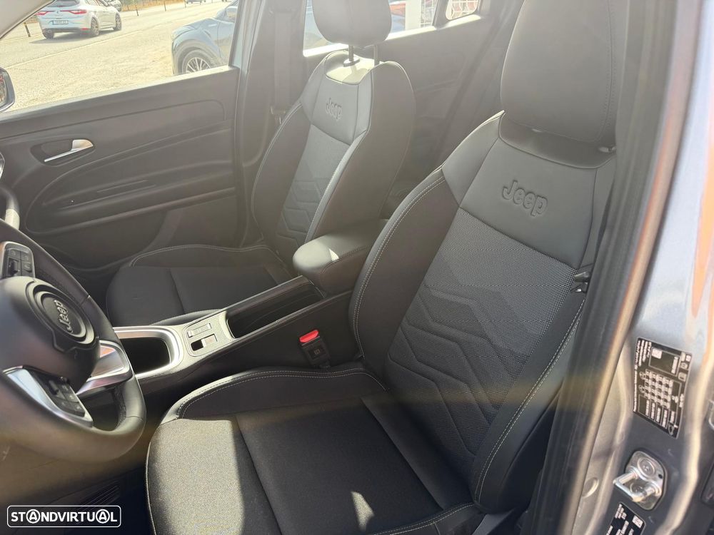 Jeep Avenger 1.2 e-Hybrid Altitude DCT - 17