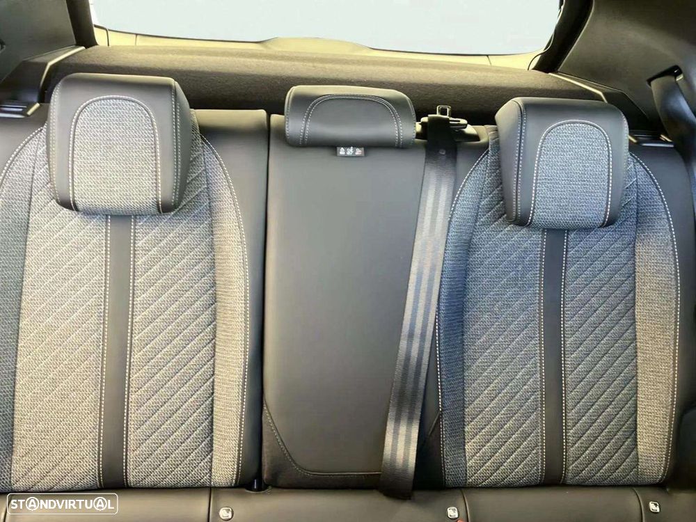 Peugeot 2008 1.2 PureTech Allure - 15
