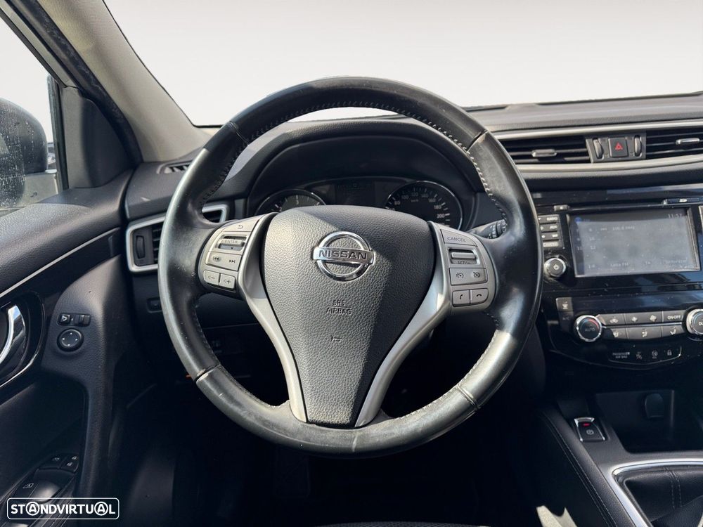 Nissan Qashqai 1.5 dCi N-Connecta 18 - 12