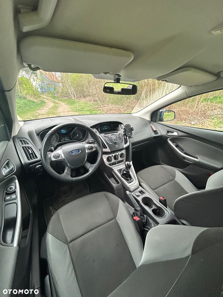 Ford Focus 1.6 Ambiente - 20