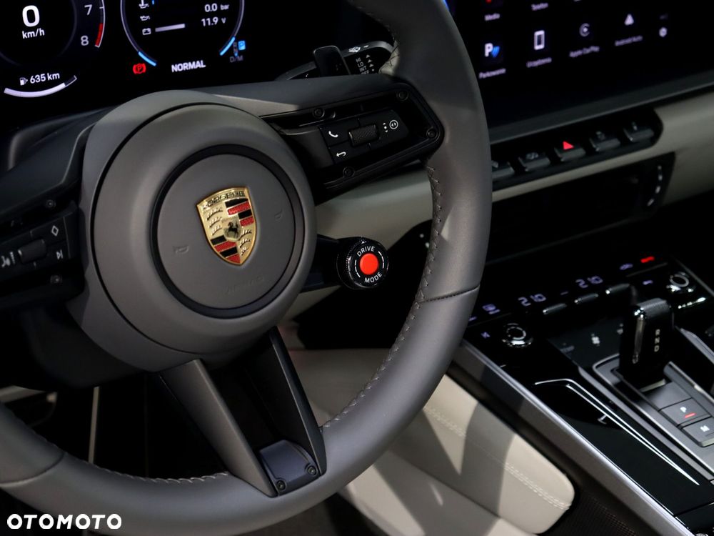 Porsche 911 Carrera S - 21