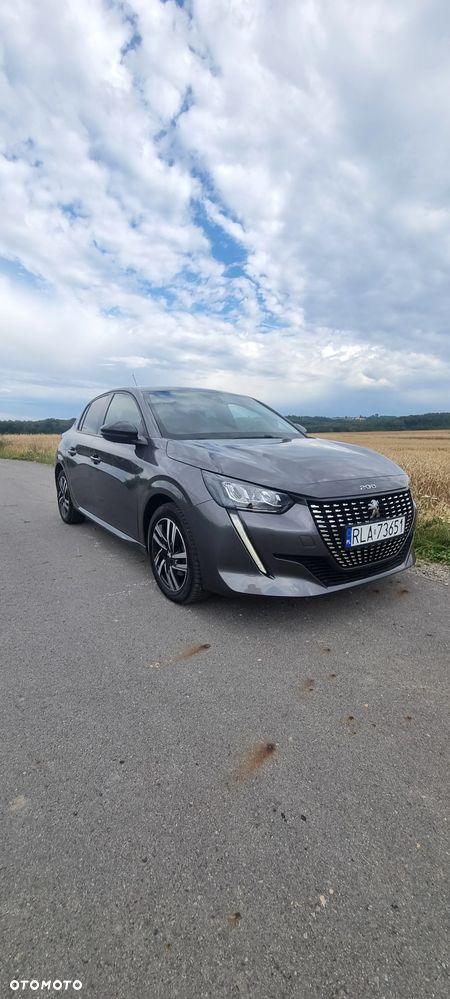 Peugeot 208 - 11