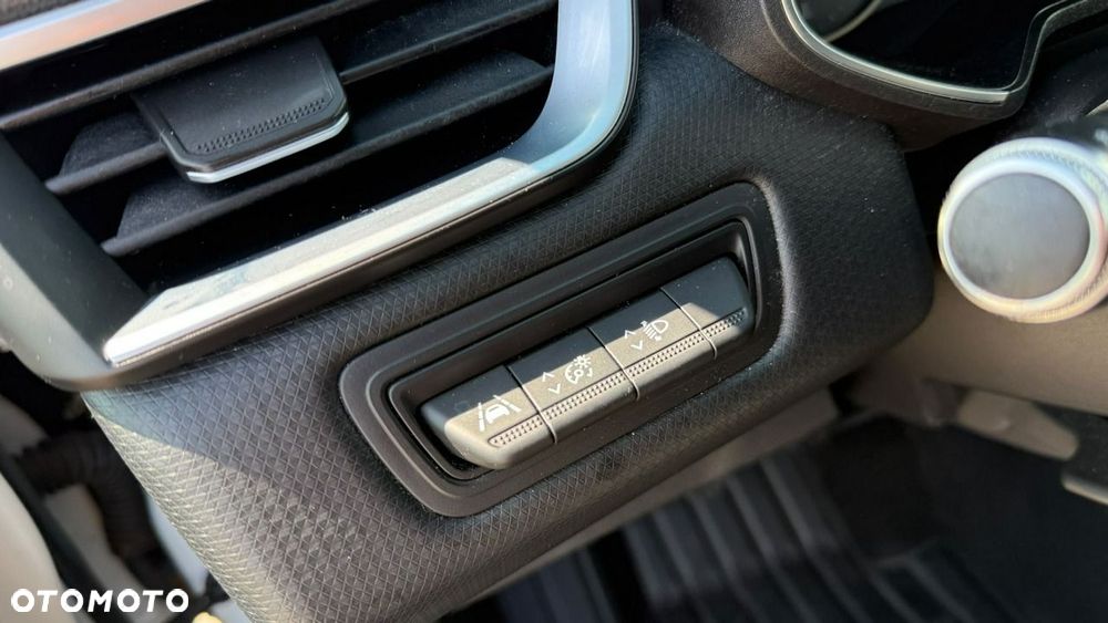 Renault Clio - 11