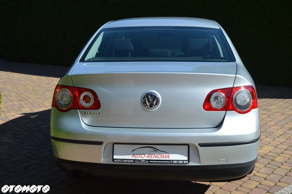 Volkswagen Passat 1.6 Trendline - 30