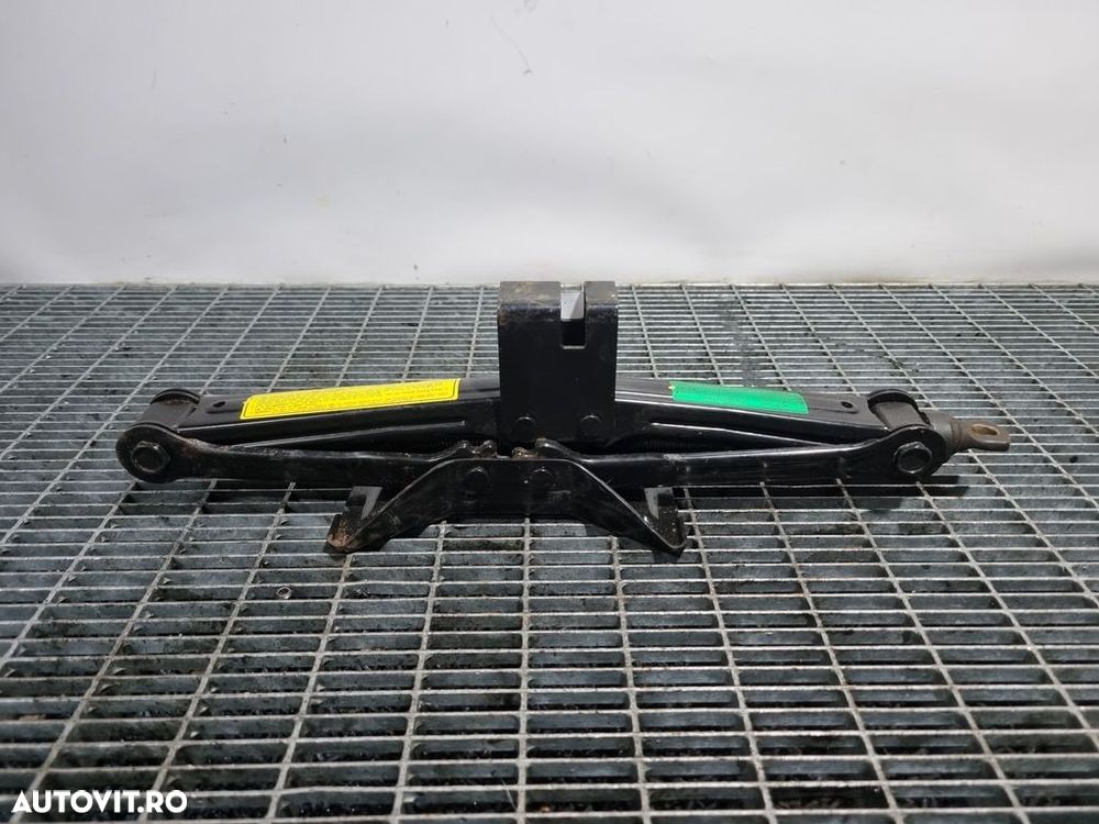 Cric Hyundai Tucson 2006 - 2010 (1477) - 2