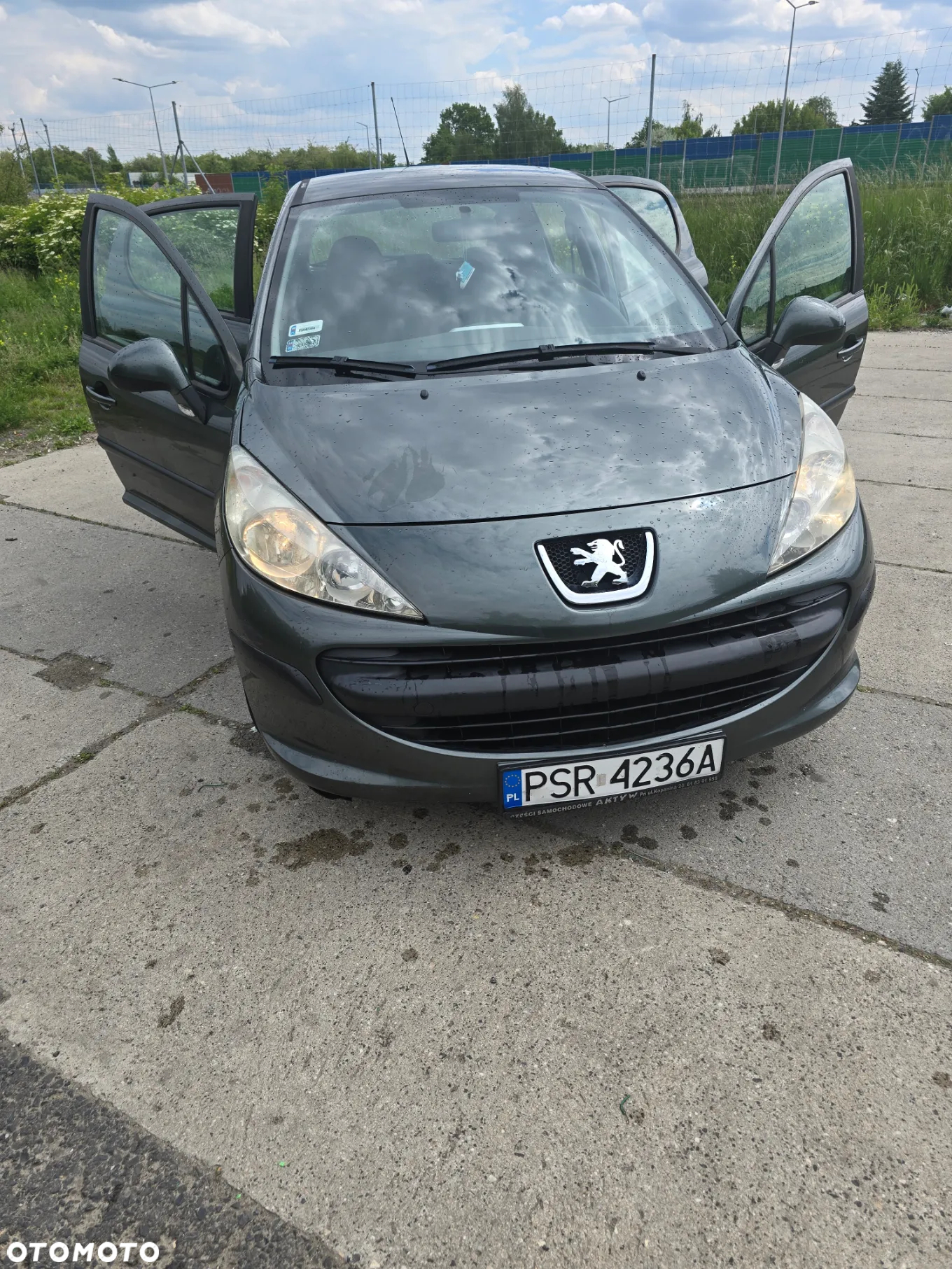 Peugeot 207 1.4 HDi Presence - 2