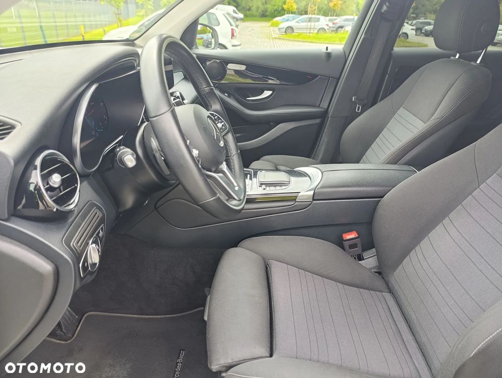Mercedes-Benz GLC 220 d 4Matic 9G-TRONIC - 12