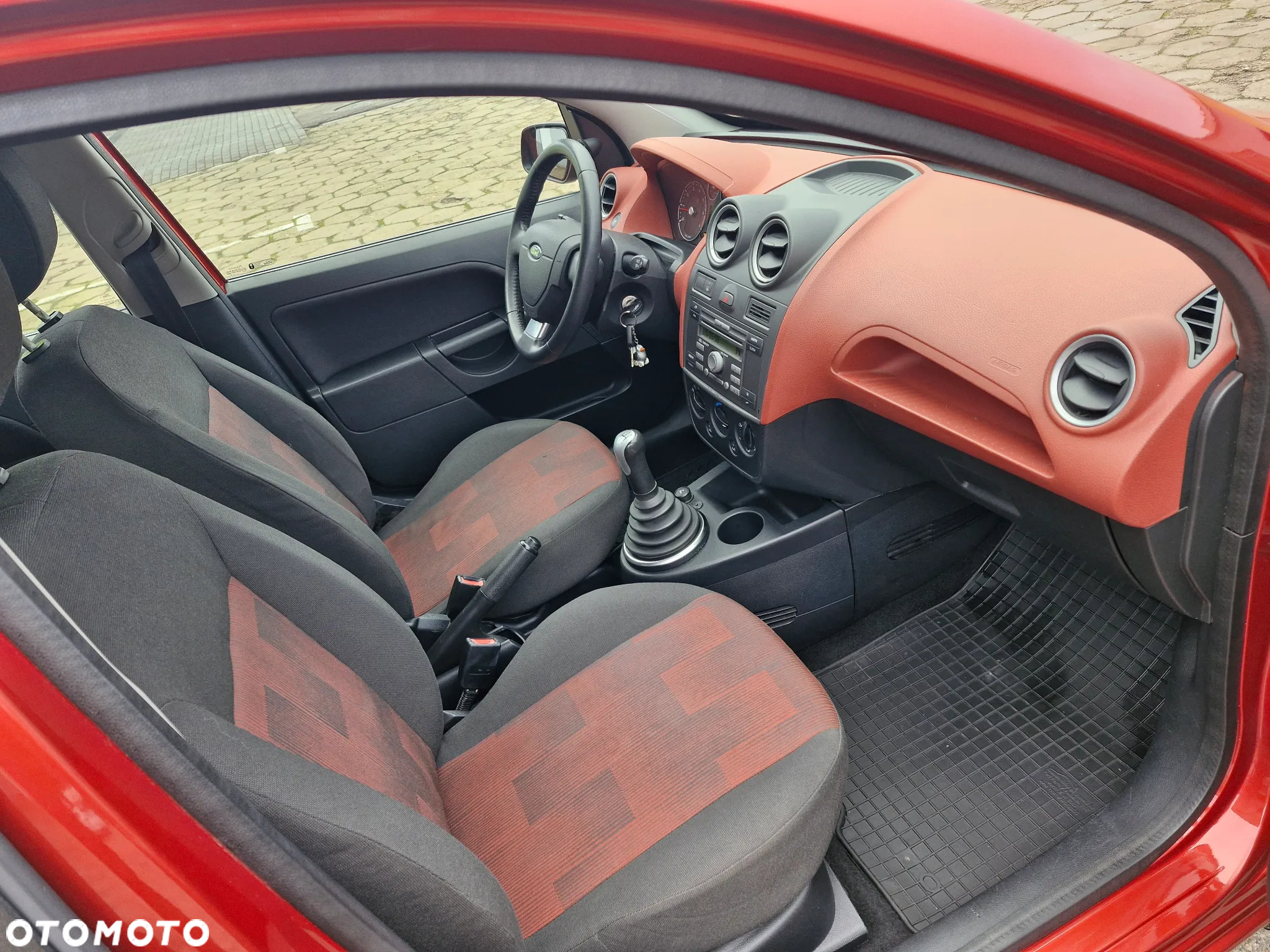 Ford Fiesta 1.4 - 10