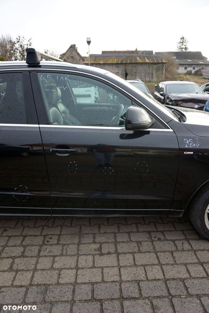 DRZWI PRZEDNIE PRAWE Q5 I 8R LZ9Y  CZARNY AUDI 2008-2012 - 1