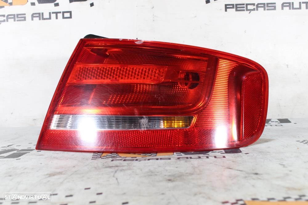 Farolim Direito Audi A4 (8K2, B8)  8K5945096d / Chassi Passageiro Seda - 1