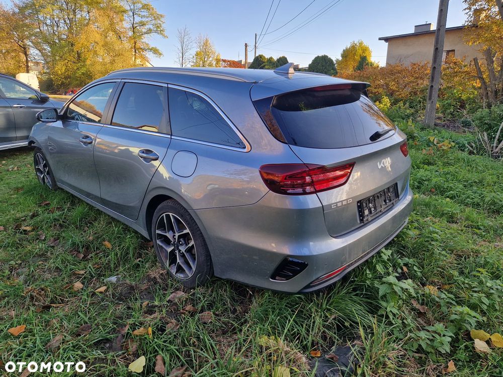 Kia Ceed - 6