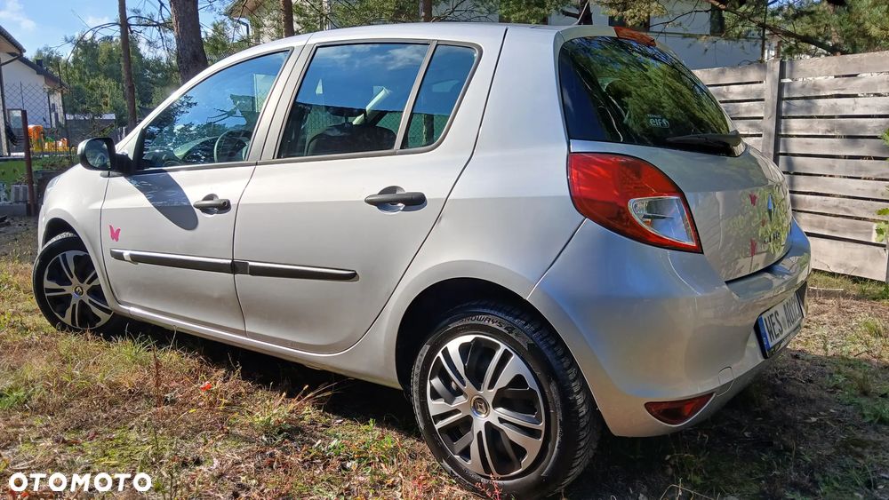 Renault Clio 1.2 16V 75 Dynamique - 8