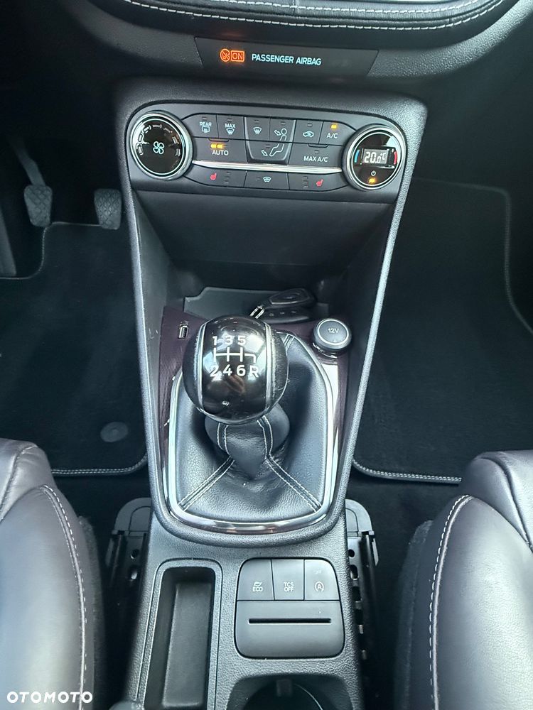 Ford Fiesta 1.0 EcoBoost S&S VIGNALE - 9