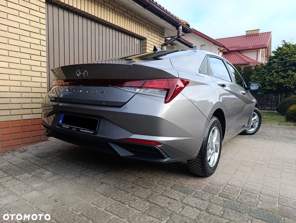 Hyundai Elantra 1.6 Modern - 8