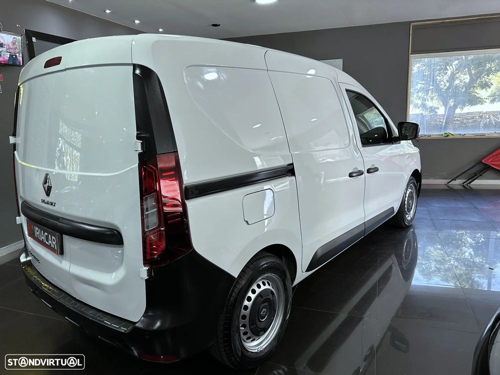 Renault EXPRESS - 11