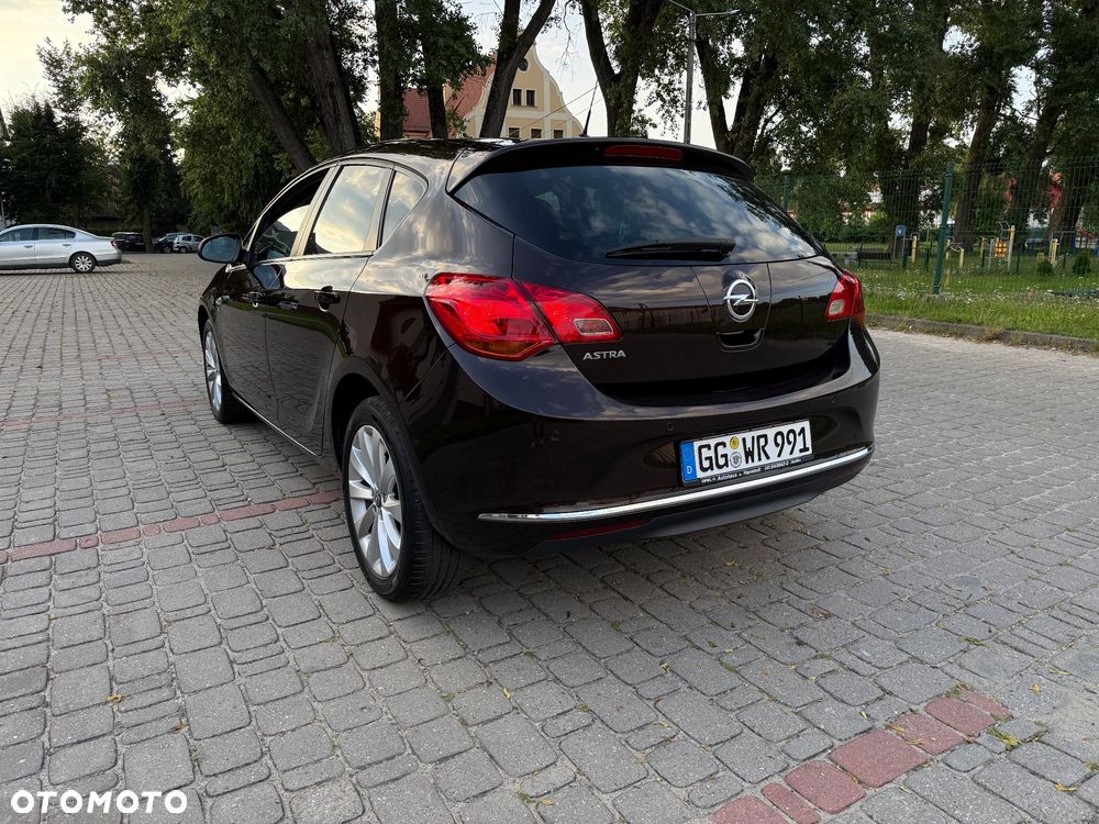 Opel Astra - 4