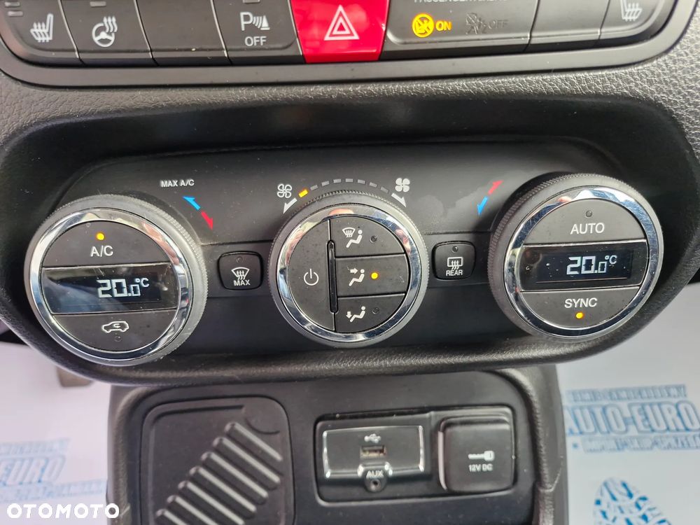 Jeep Renegade 1.4 MultiAir Longitude FWD S&S - 32