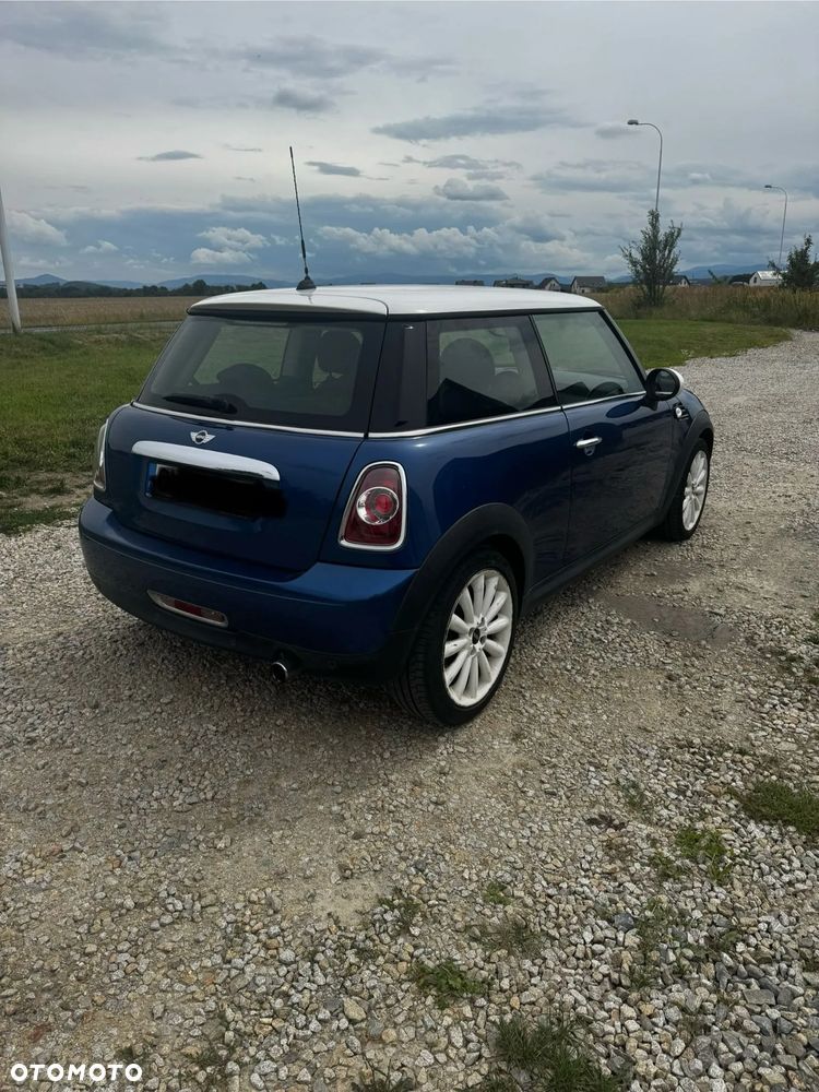 MINI Cooper Standard - 4