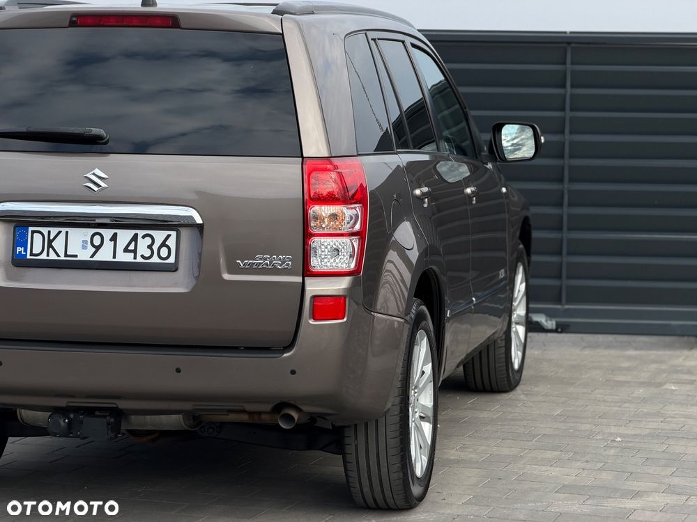 Suzuki Grand Vitara 1.9 DDiS Premium EU5 - 33