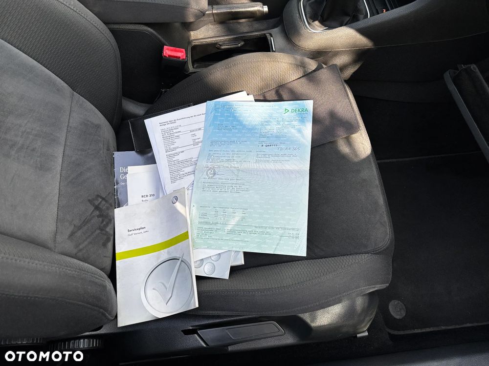 Volkswagen Golf 2.0 TDI DPF Highline - 18