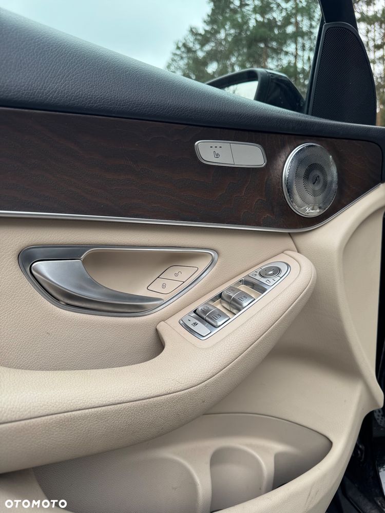 Mercedes-Benz GLC - 11