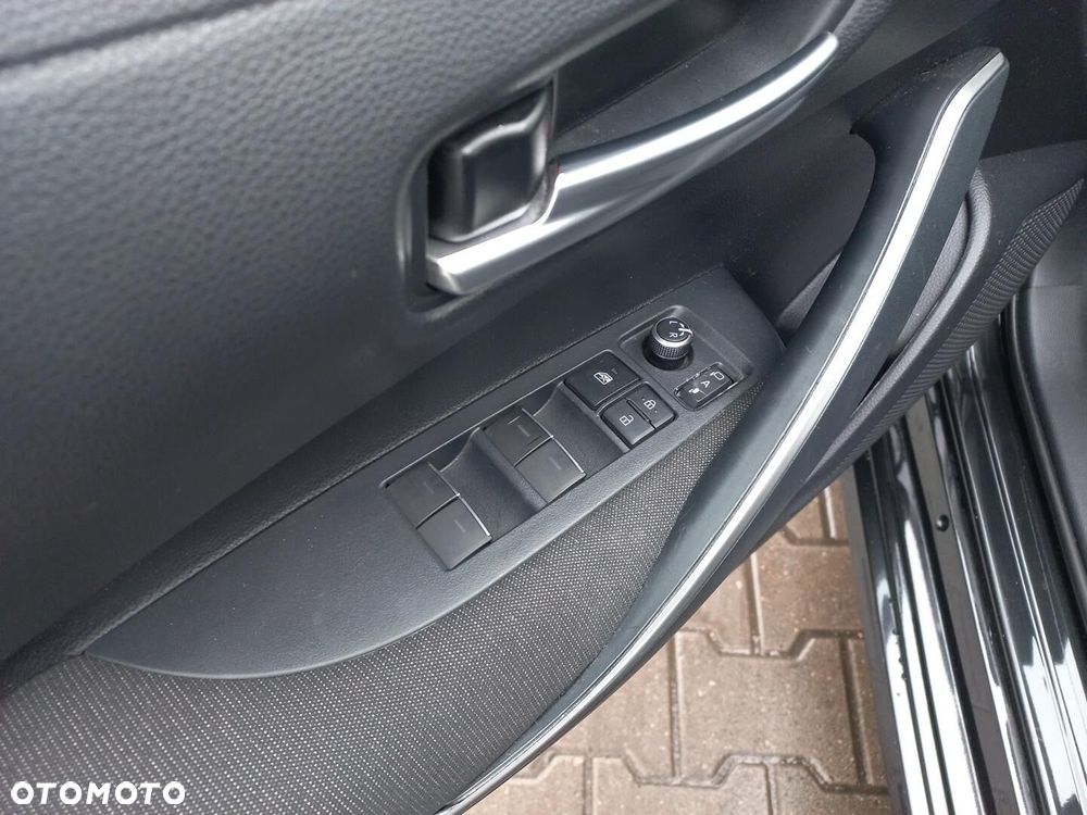 Toyota Corolla 1.8 Hybrid Style - 16