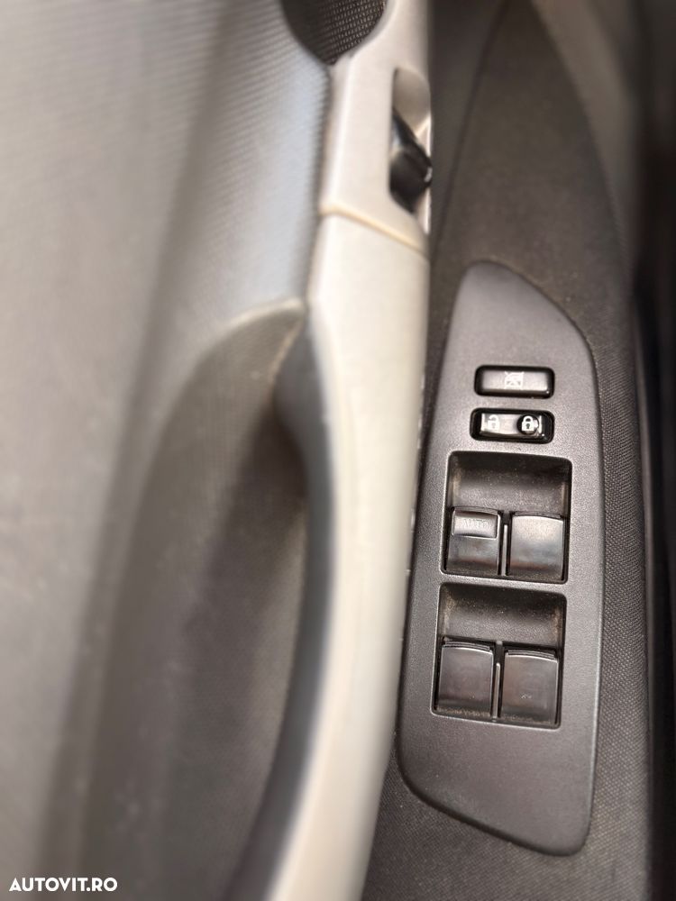 Toyota Auris 1.4 VVT-i - 3