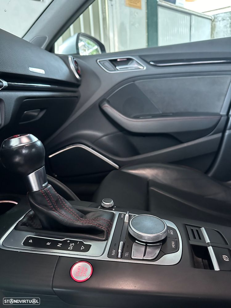 Audi RS3 Sportback S tronic - 37