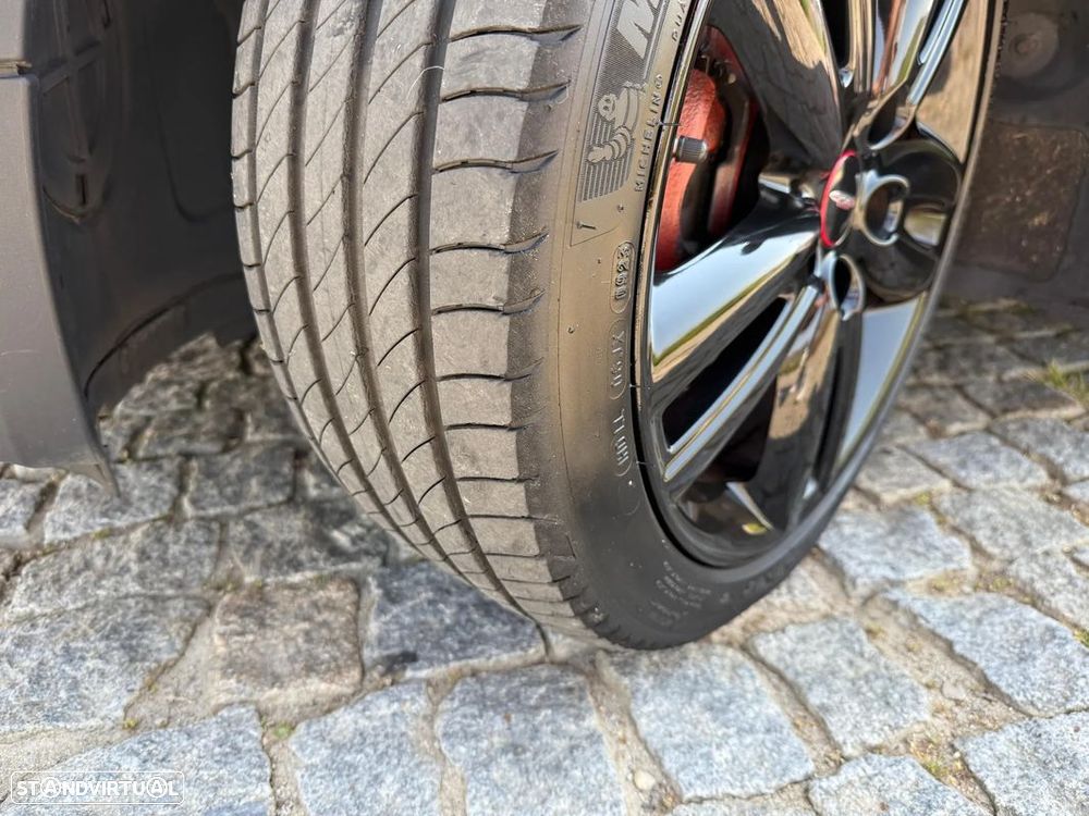 MINI Cabrio Cooper D - 16