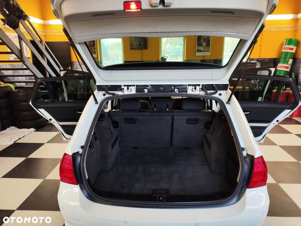 BMW Seria 3 318i - 19