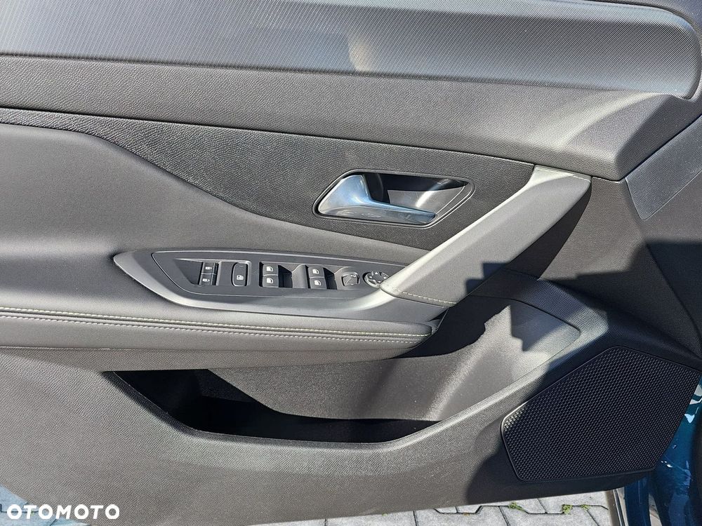 Peugeot 408 - 16