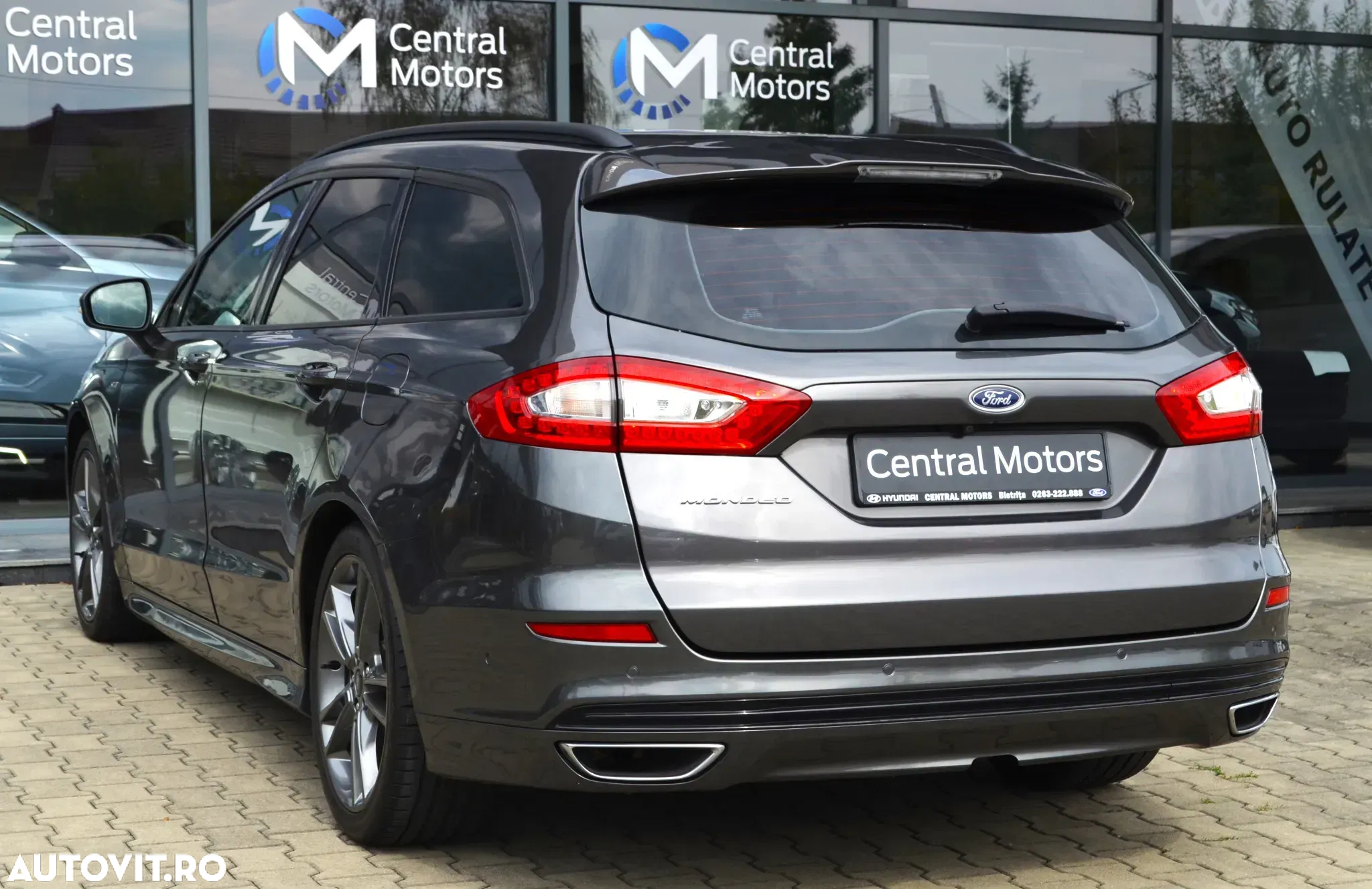 Ford Mondeo 2.0 TDCi Powershift ST Line High - 4