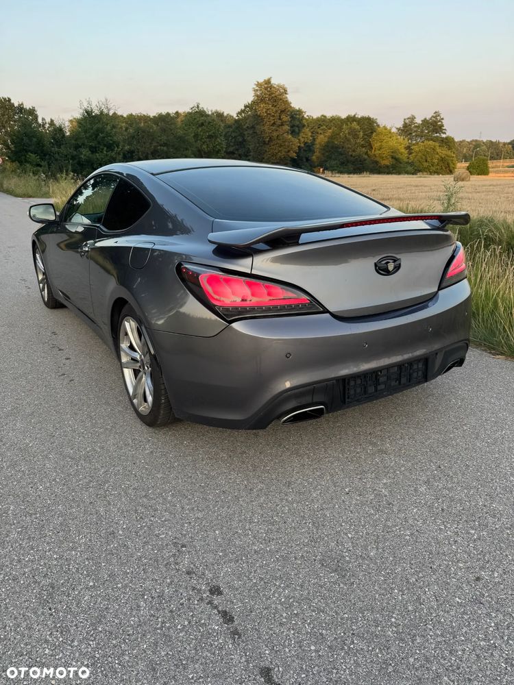 Hyundai Genesis Coupe 2012 photo 3