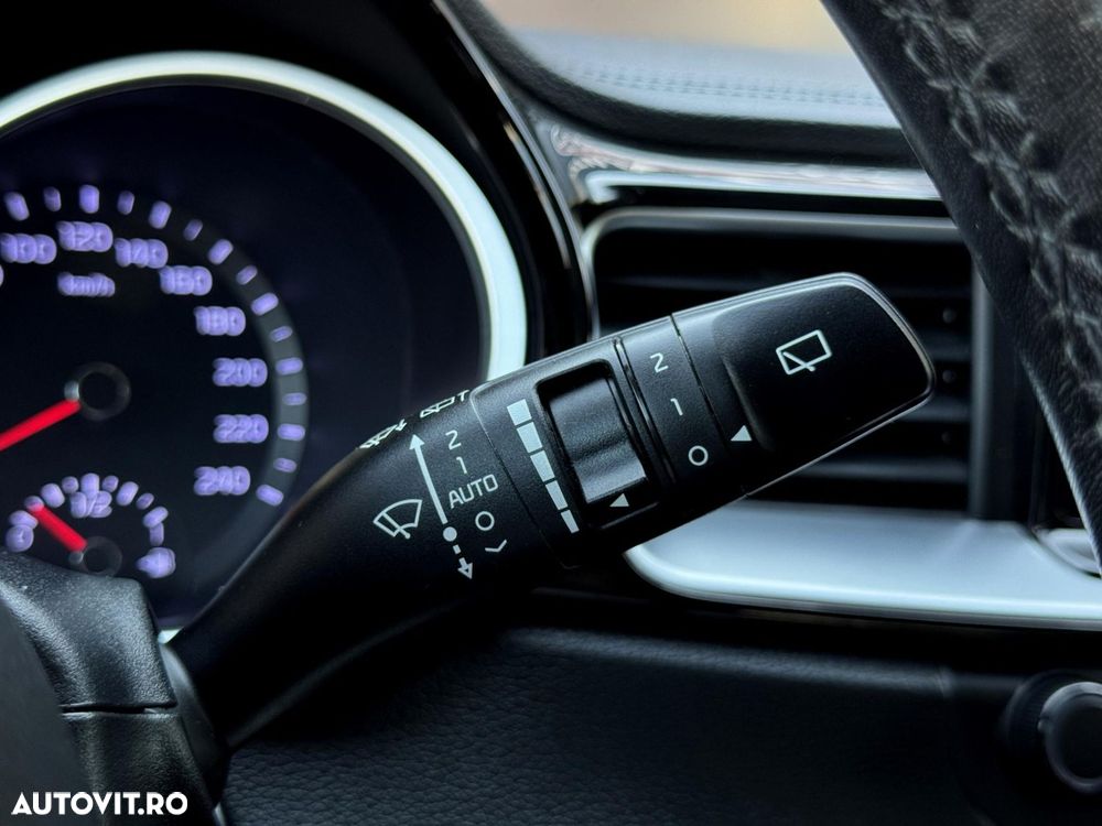 Kia Ceed - 15