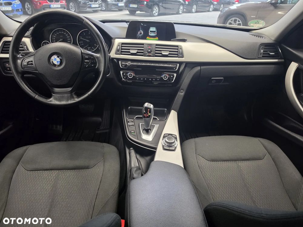 BMW Seria 3 318d Advantage - 23