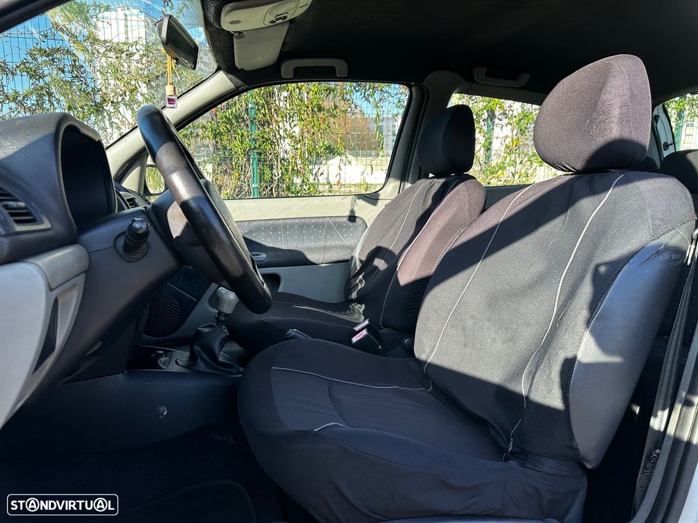 Renault Clio 1.2 16V Confort Dynamique - 7