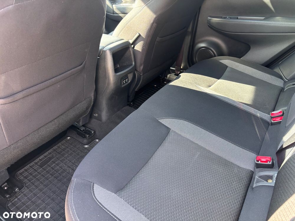 Nissan Qashqai 1.3 DIG-T N-Connecta - 28