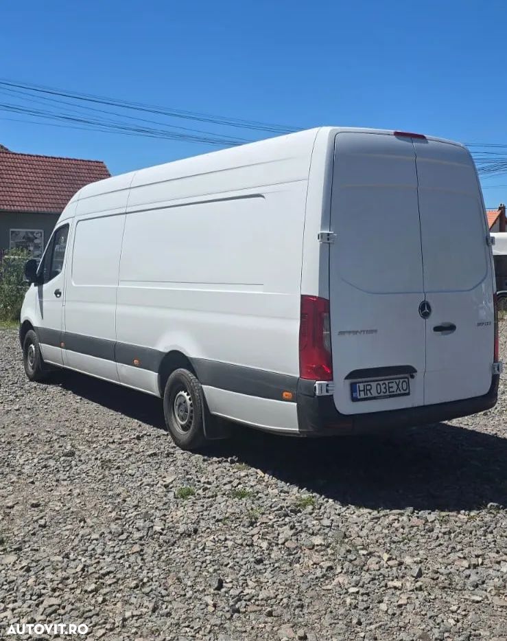 Mercedes-Benz Sprinter - 6