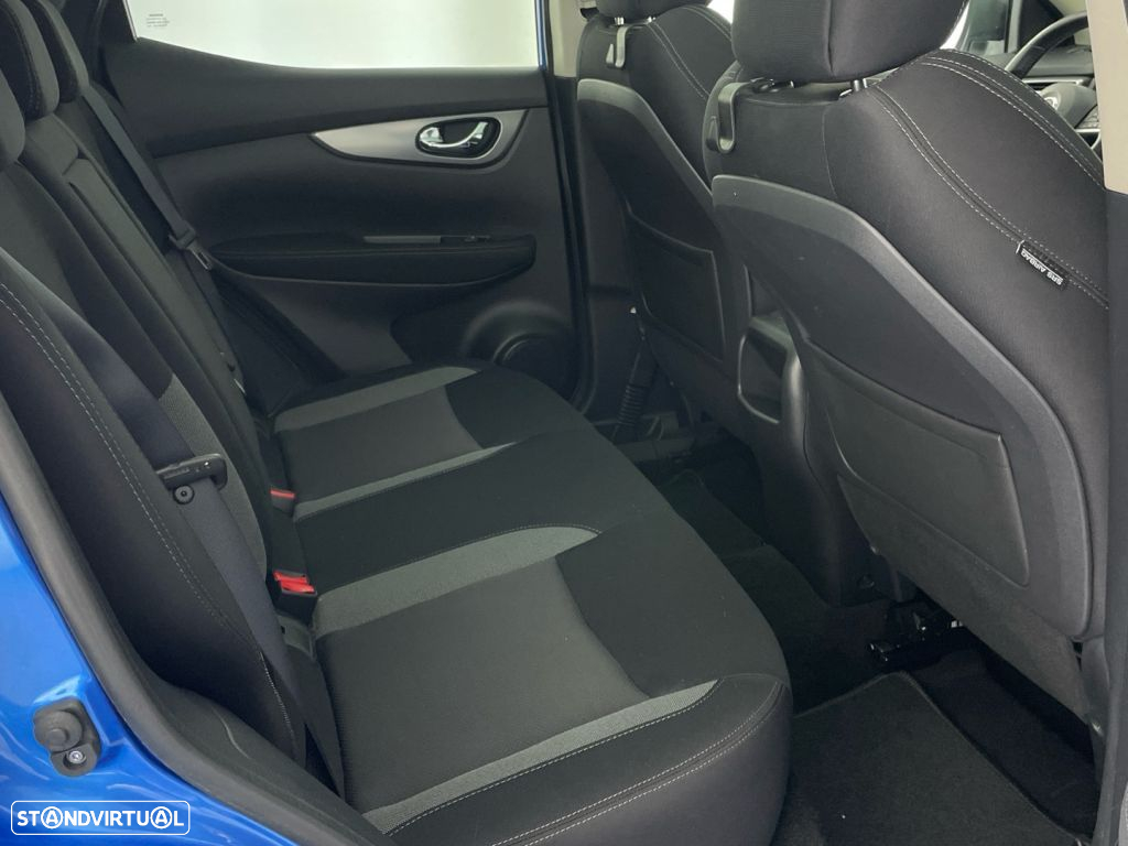 Nissan Qashqai 1.5 dCi N-Connecta - 25