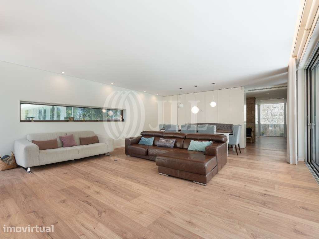 Moradia T3+1, com piscina e jardim em Lago, Amares, Braga - Grande imagem: 5/32