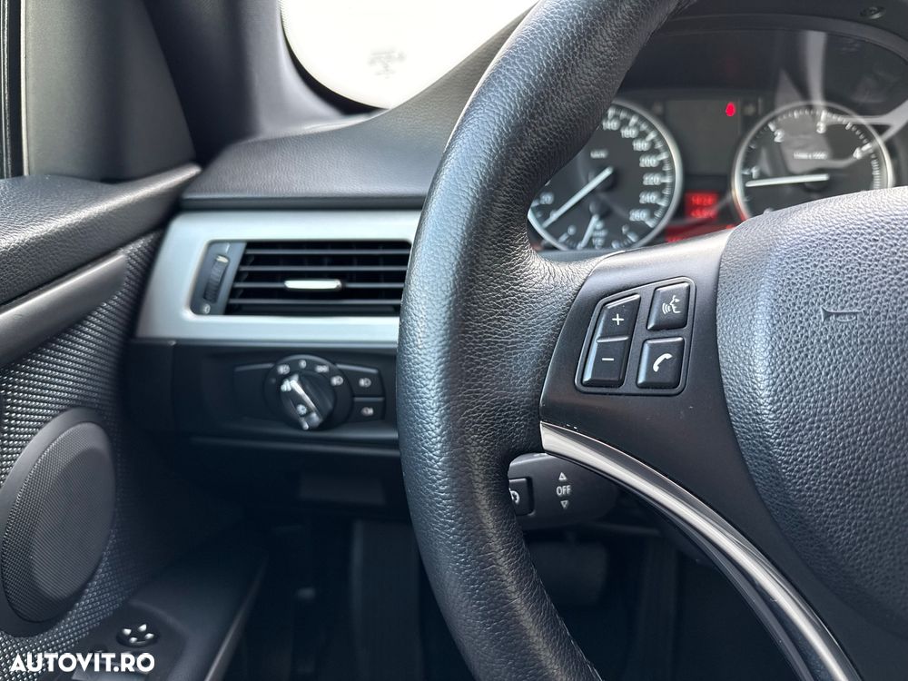 BMW Seria 3 320d DPF Aut. - 20