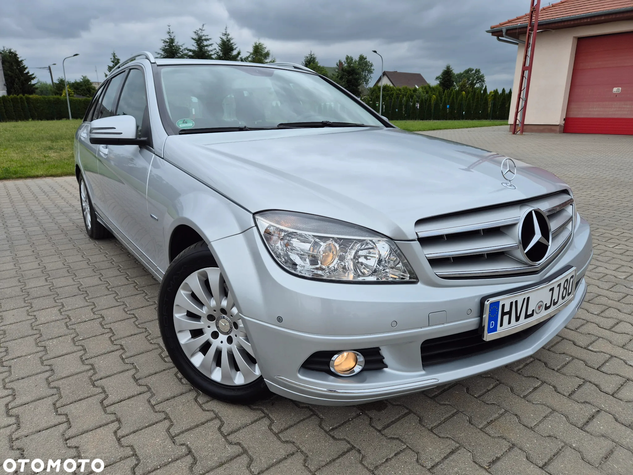 Mercedes-Benz Klasa C 180 T Kompressor Automatik BlueEFFICIENCY Special Edition - 9