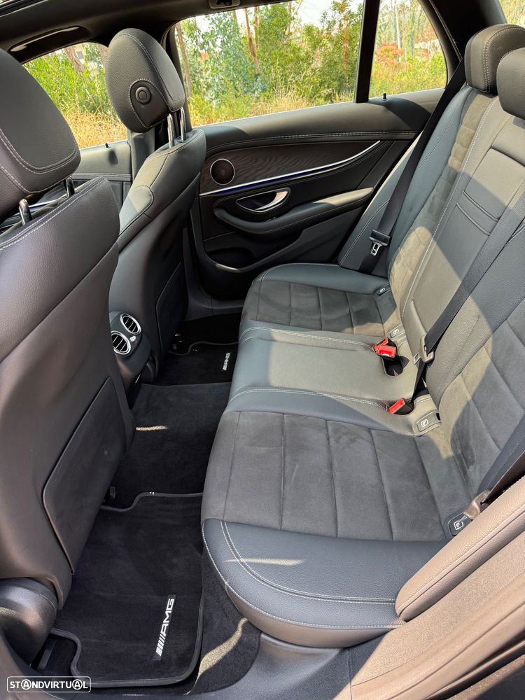 Mercedes-Benz E 300 de 9G-TRONIC AMG Line - 15