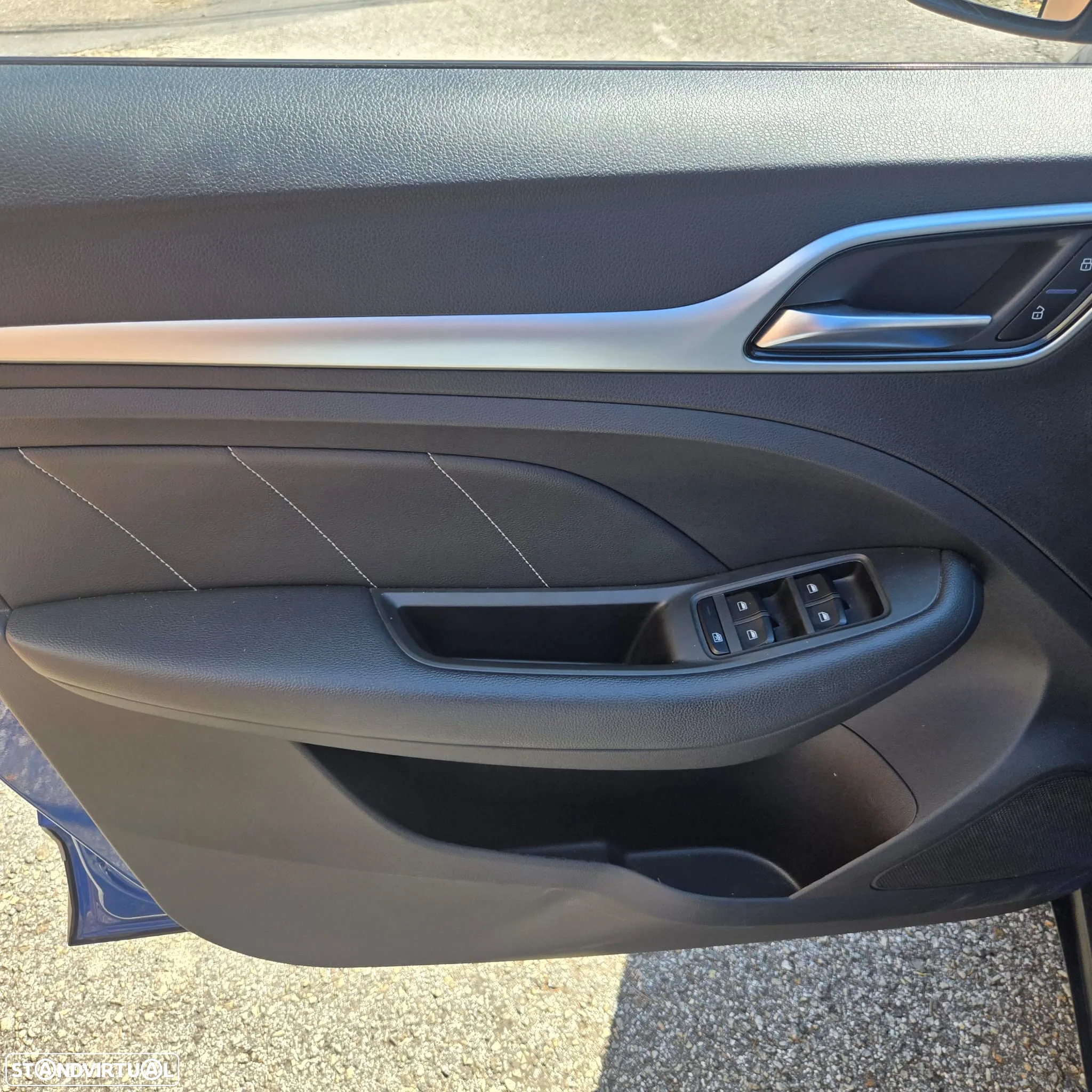 MG ZS EV 44.5 kWh Luxury - 10