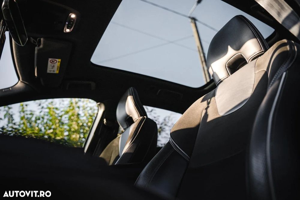 Volvo V40 D3 Geartronic RDesign - 5